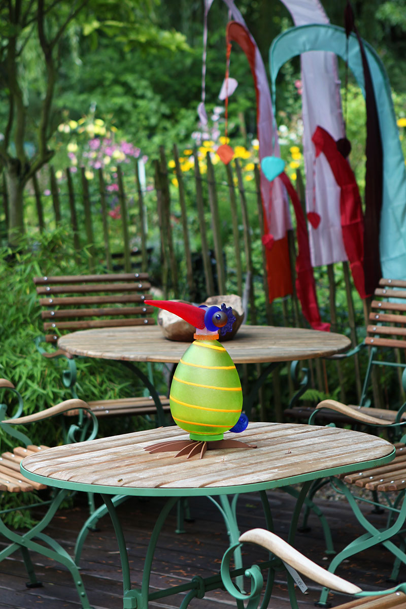 oo_gonzo_outdoor-sculpture_lime-gree-with-stripes_2011_Exhibition_Gut-Panker_IMG_7354.jpg