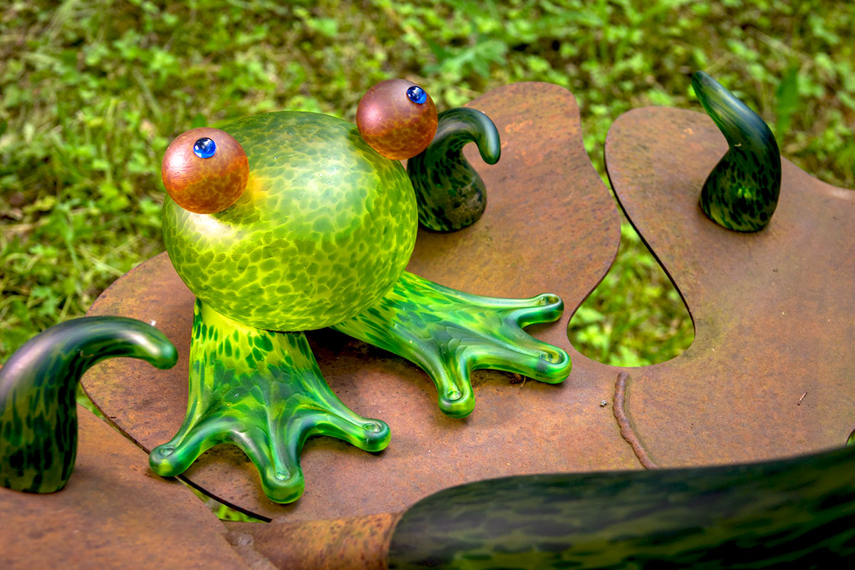 oo_leaf_outdoor-sculpture_green_Detail_BorOut160703_BB.jpg