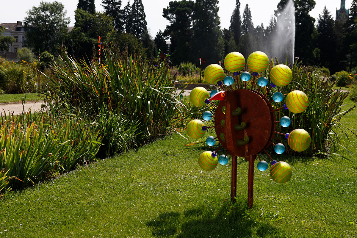 oo_pavo_outdoor-sculpture_lime-green_2014_bot.garten-bonn_MG_7683.jpg