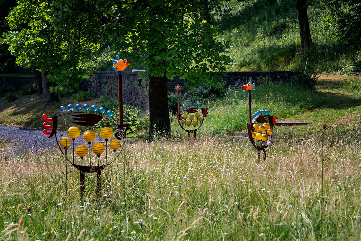 oo_road-runner_outdoor-sculpture_multicolored_GK-A7R02398_final.jpg
